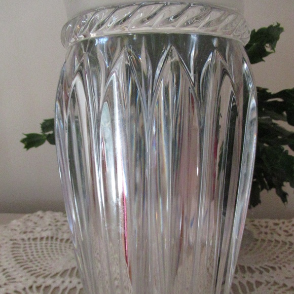 Mikasa Lead Crystal Vase - Picture 3 of 10